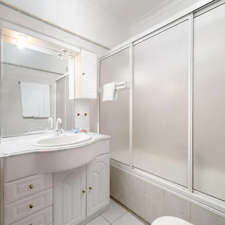 Melvin Jones St. 2bedroom Quarteira