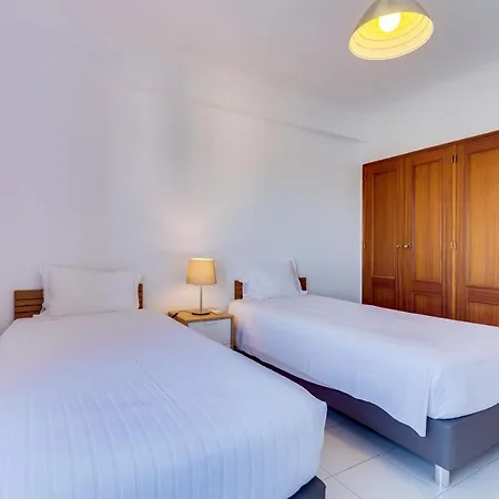 Melvin Jones St. 2bedroom * Quarteira