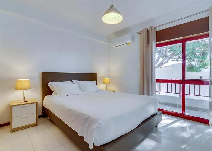 Melvin Jones St. 2bedroom * Quarteira