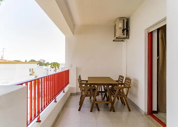 Melvin Jones St. 2bedroom Appartement