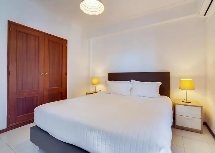 Melvin Jones St. 2bedroom Quarteira